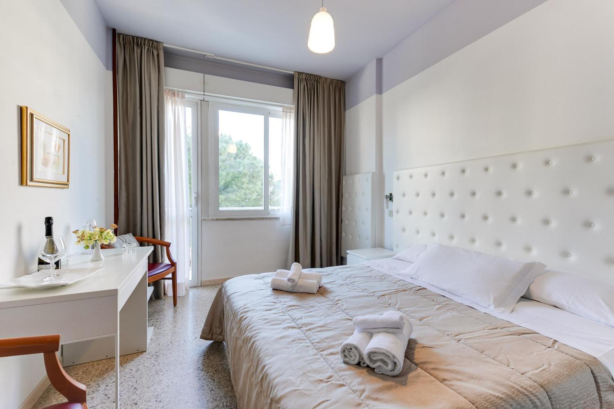 Hotel La Perla 리미니 외부 사진