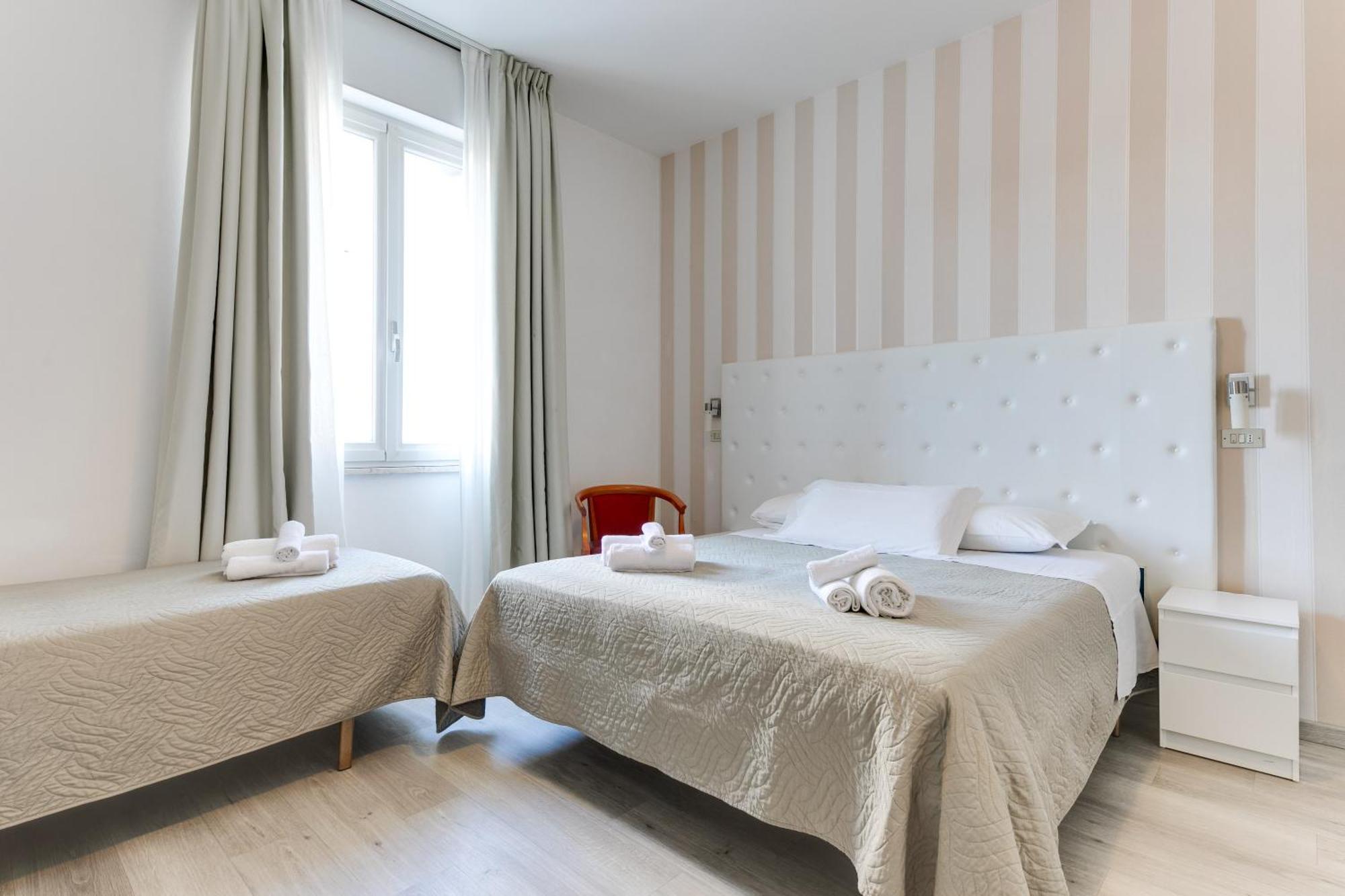 Hotel La Perla 리미니 외부 사진