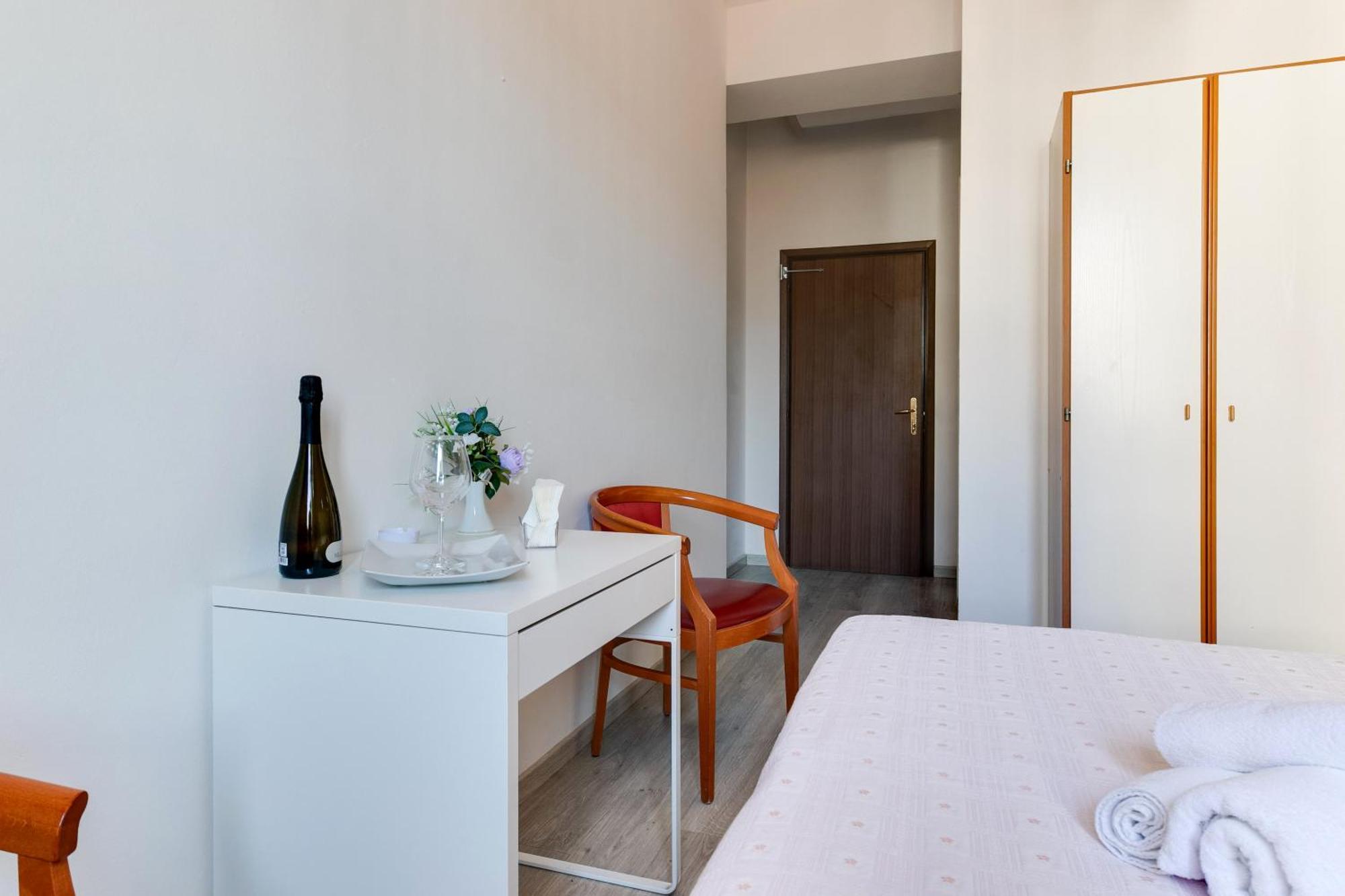 Hotel La Perla 리미니 외부 사진
