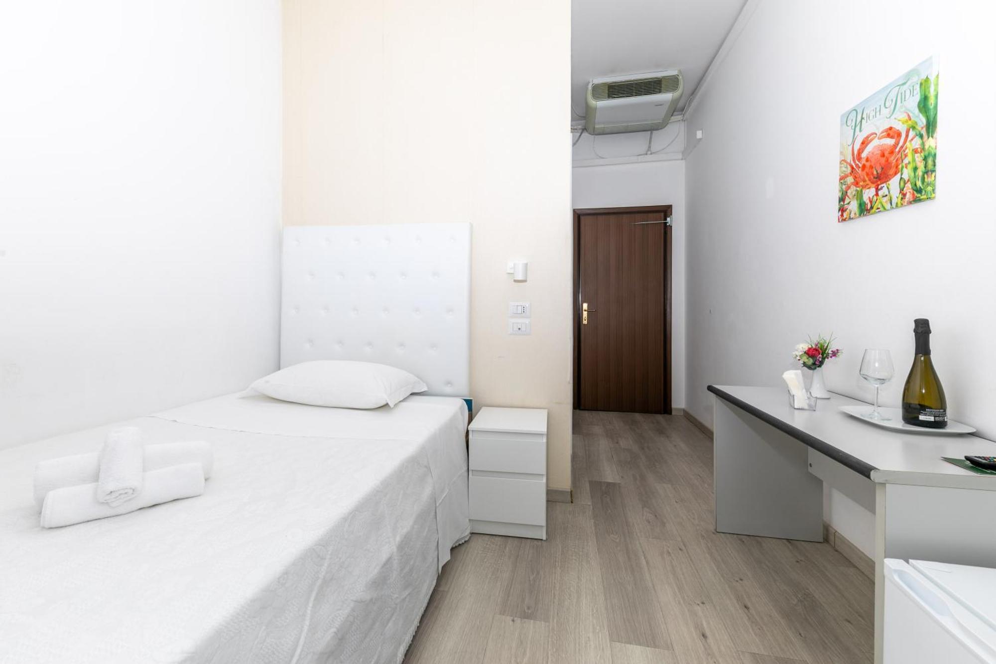 Hotel La Perla 리미니 외부 사진